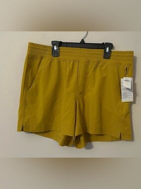 Old Navy Mustard Yellow Athletic Shorts Size Medium NWT